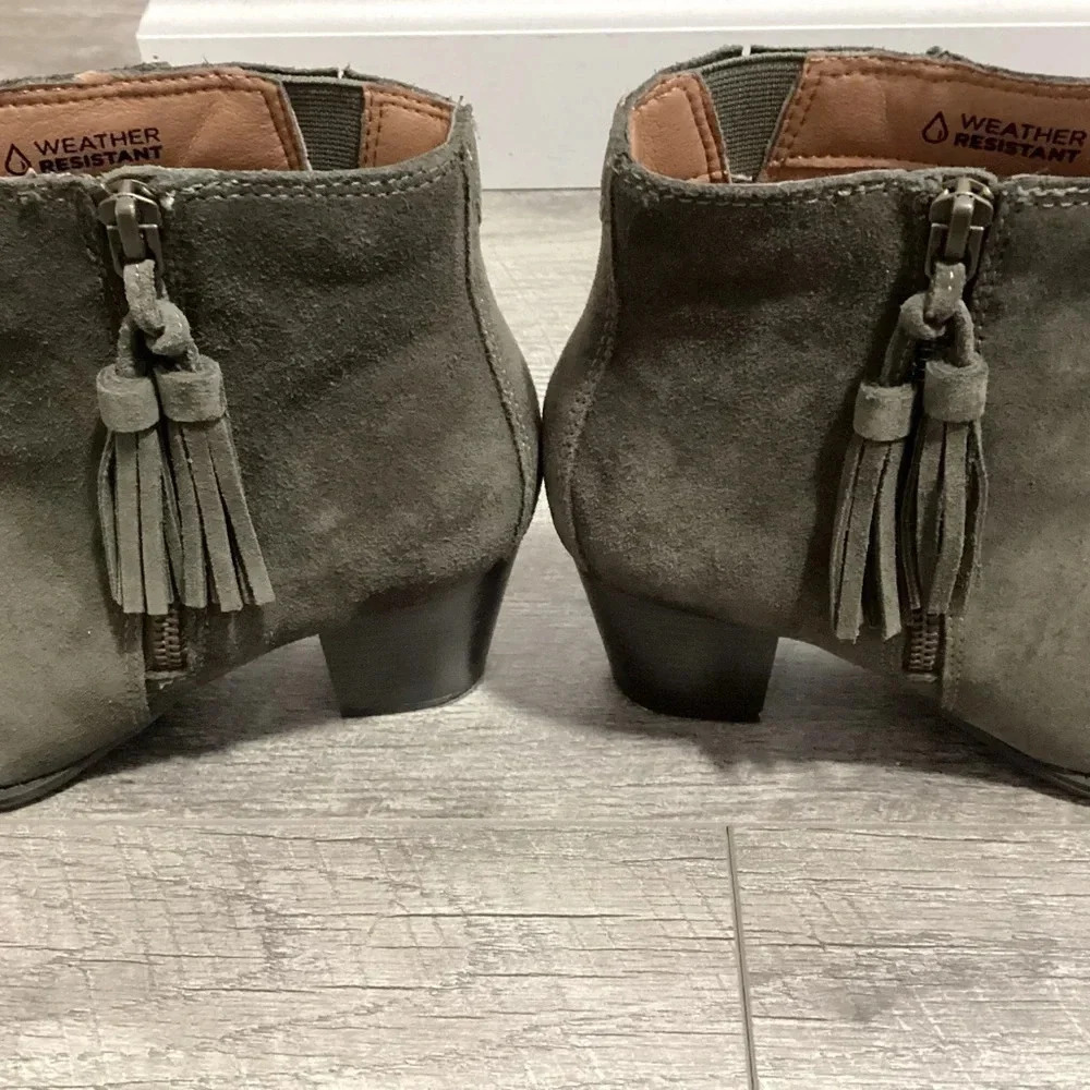 Vionic Upright Madeline Boot Size 8 - image 7